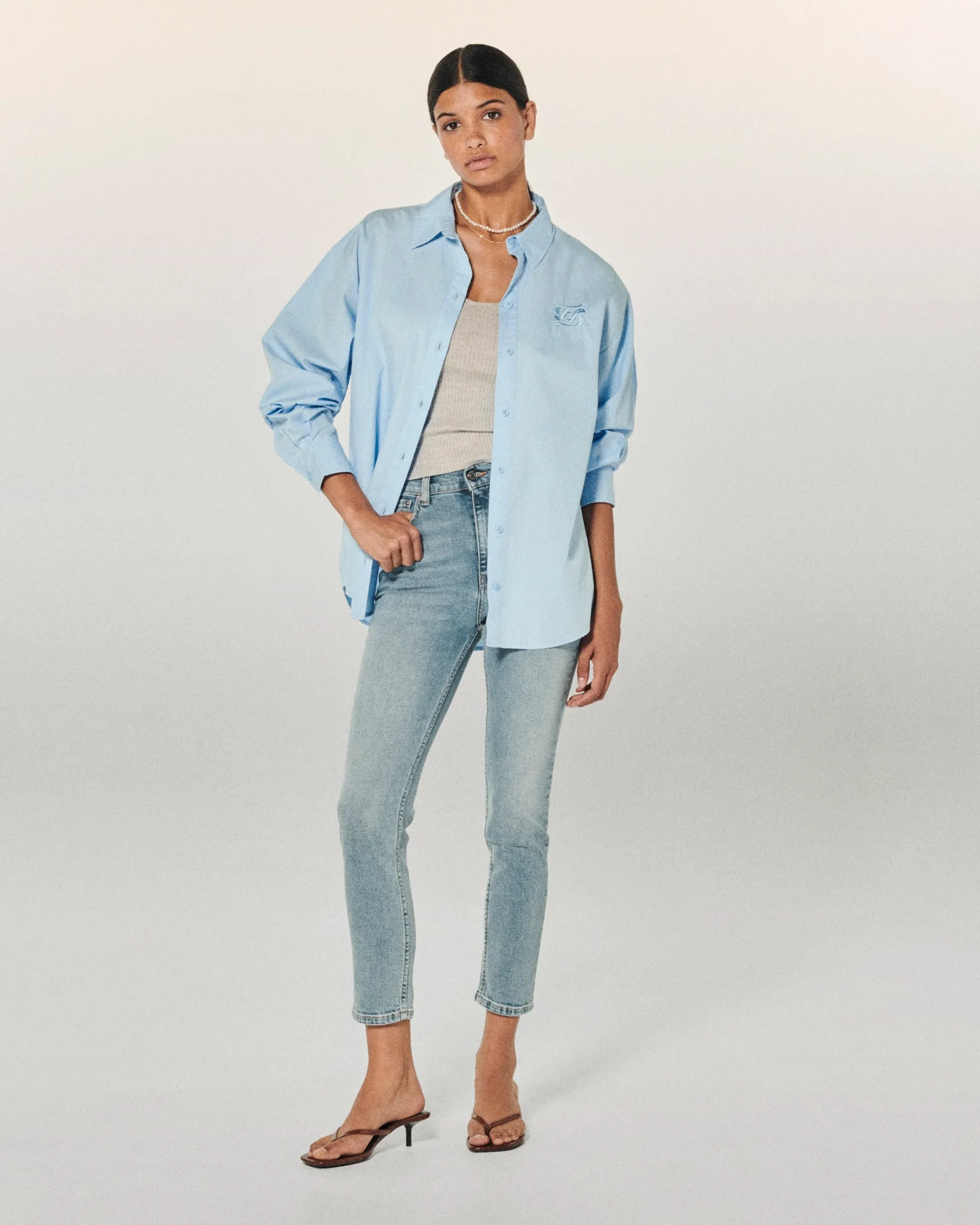 johnny_jean_slim_fit_0-1.webp JOHNNY Jean Slim Fit^FROM FUTURE Shop
