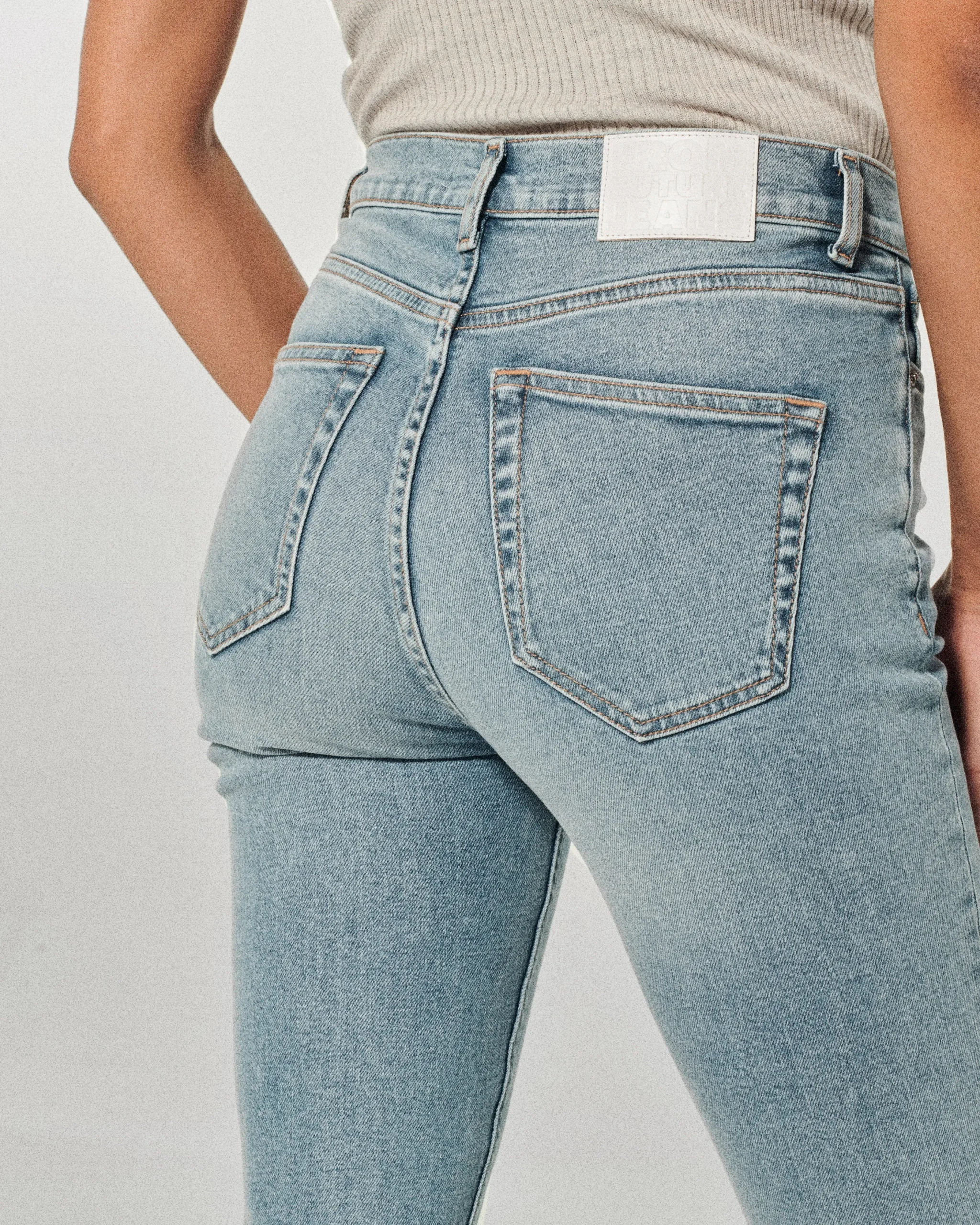 johnny_jean_slim_fit_2-1.webp JOHNNY Jean Slim Fit^FROM FUTURE Shop