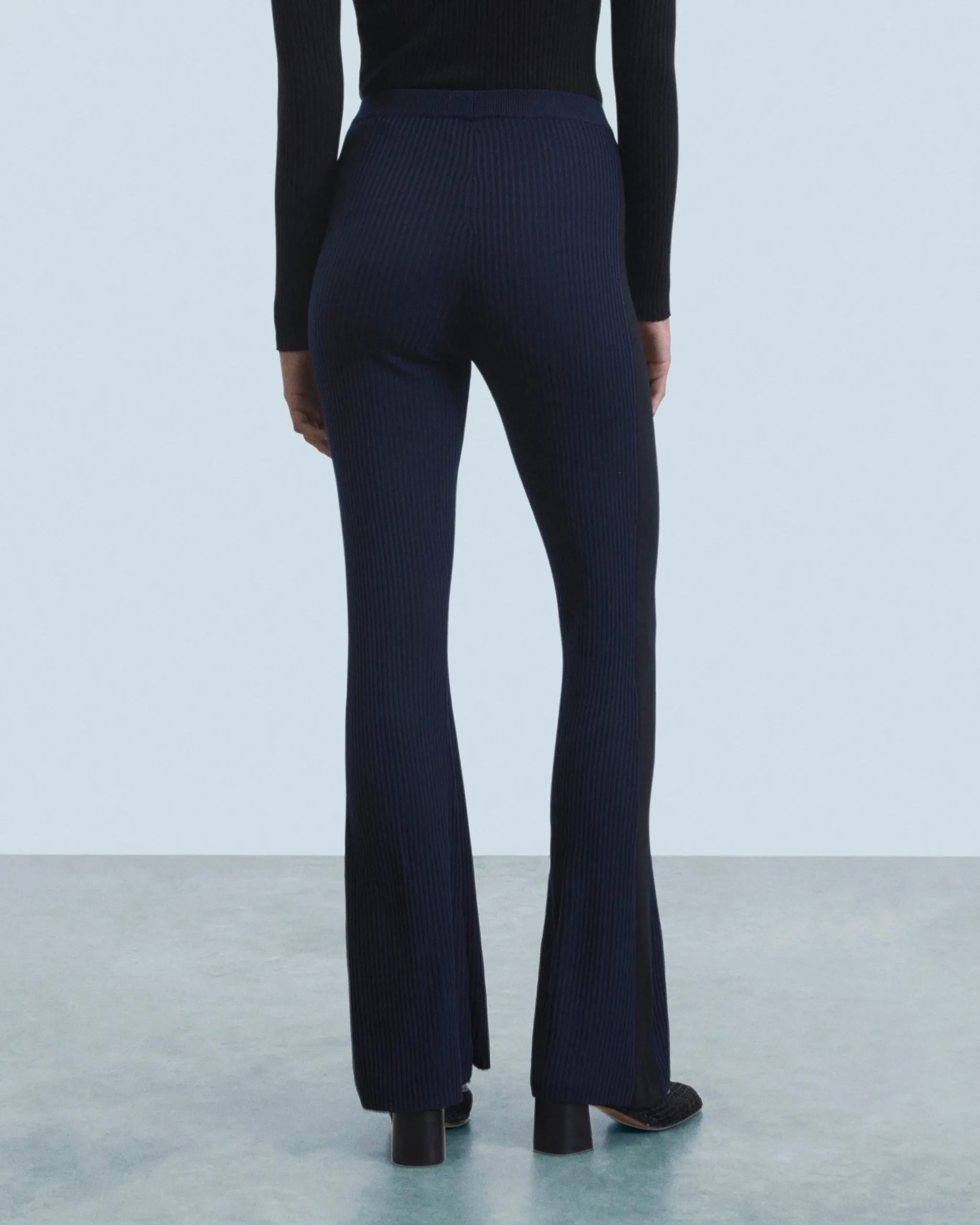 pantalon_flare_3.webp Pantalon Flare^FROM FUTURE Best Sale