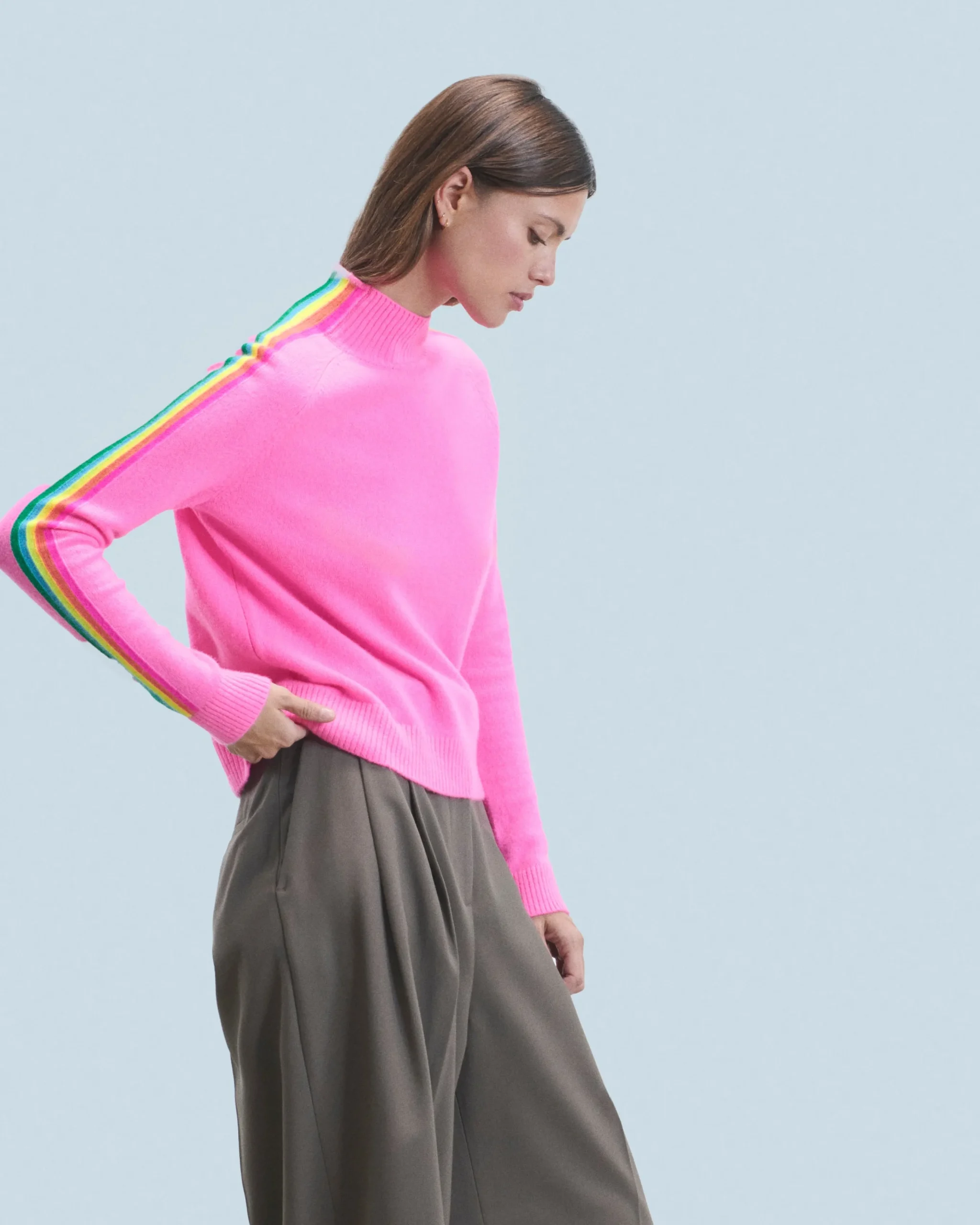 pull_col_montant_bandes_manches_multicolores_lger_0-2.webp Pull Col Montant Bandes Manches Multicolores Léger^FROM FUTURE Shop