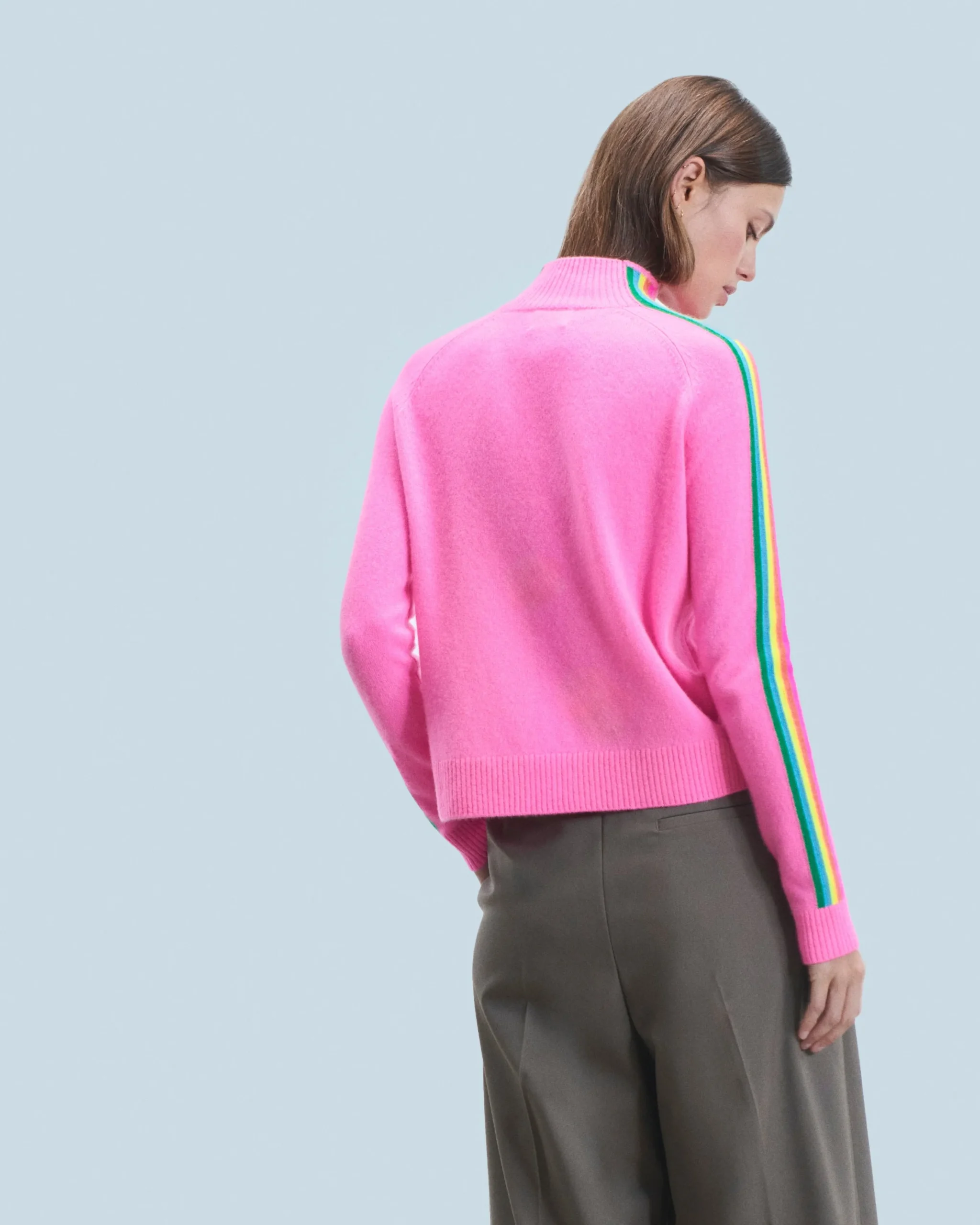 pull_col_montant_bandes_manches_multicolores_lger_3-2.webp Pull Col Montant Bandes Manches Multicolores Léger^FROM FUTURE Shop