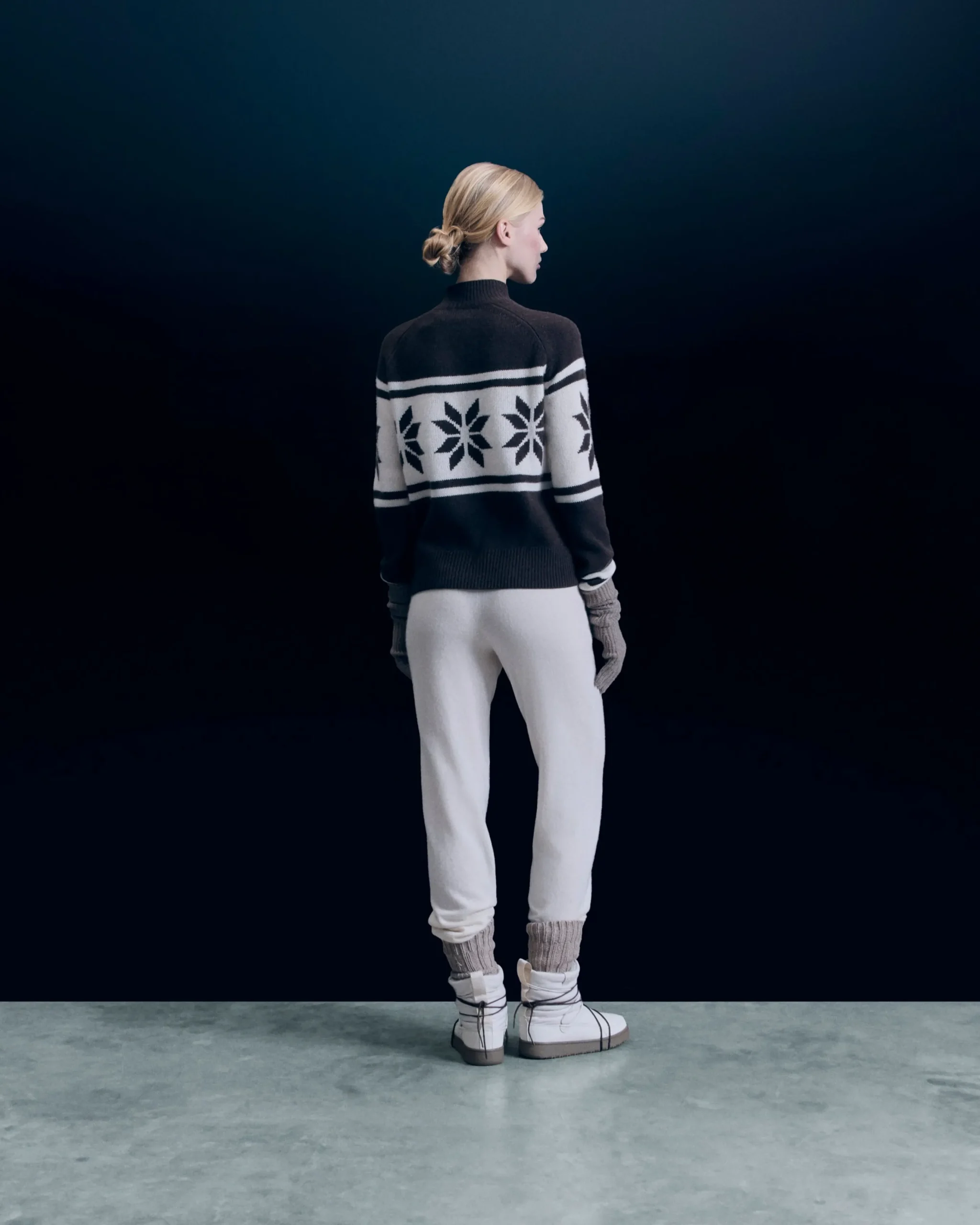 pull_col_montant_flocons_3.webp Pull Col Montant Flocons^FROM FUTURE Fashion