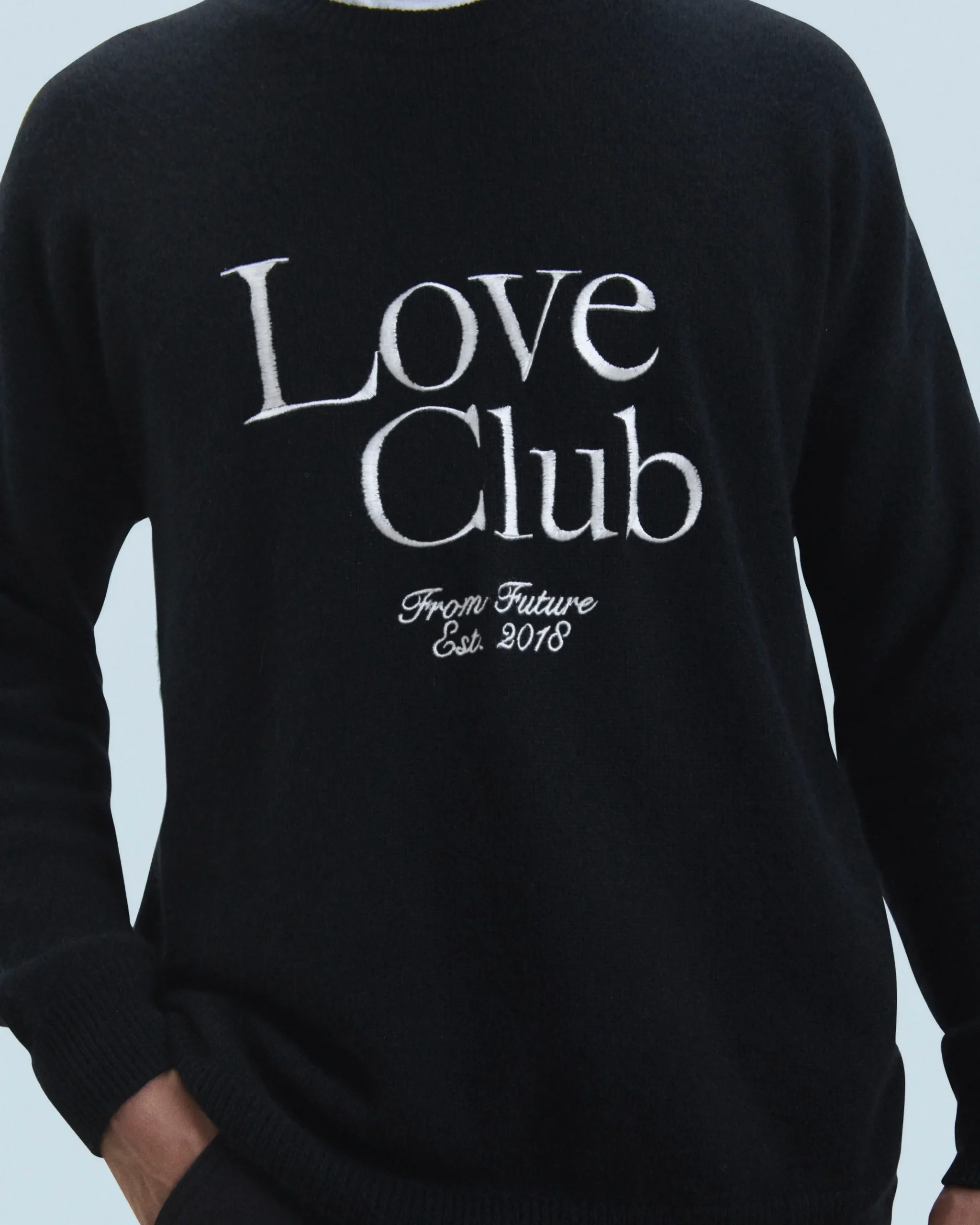 pull_col_rond_love_club_1.webp Pull Col Rond Love Club^FROM FUTURE Shop