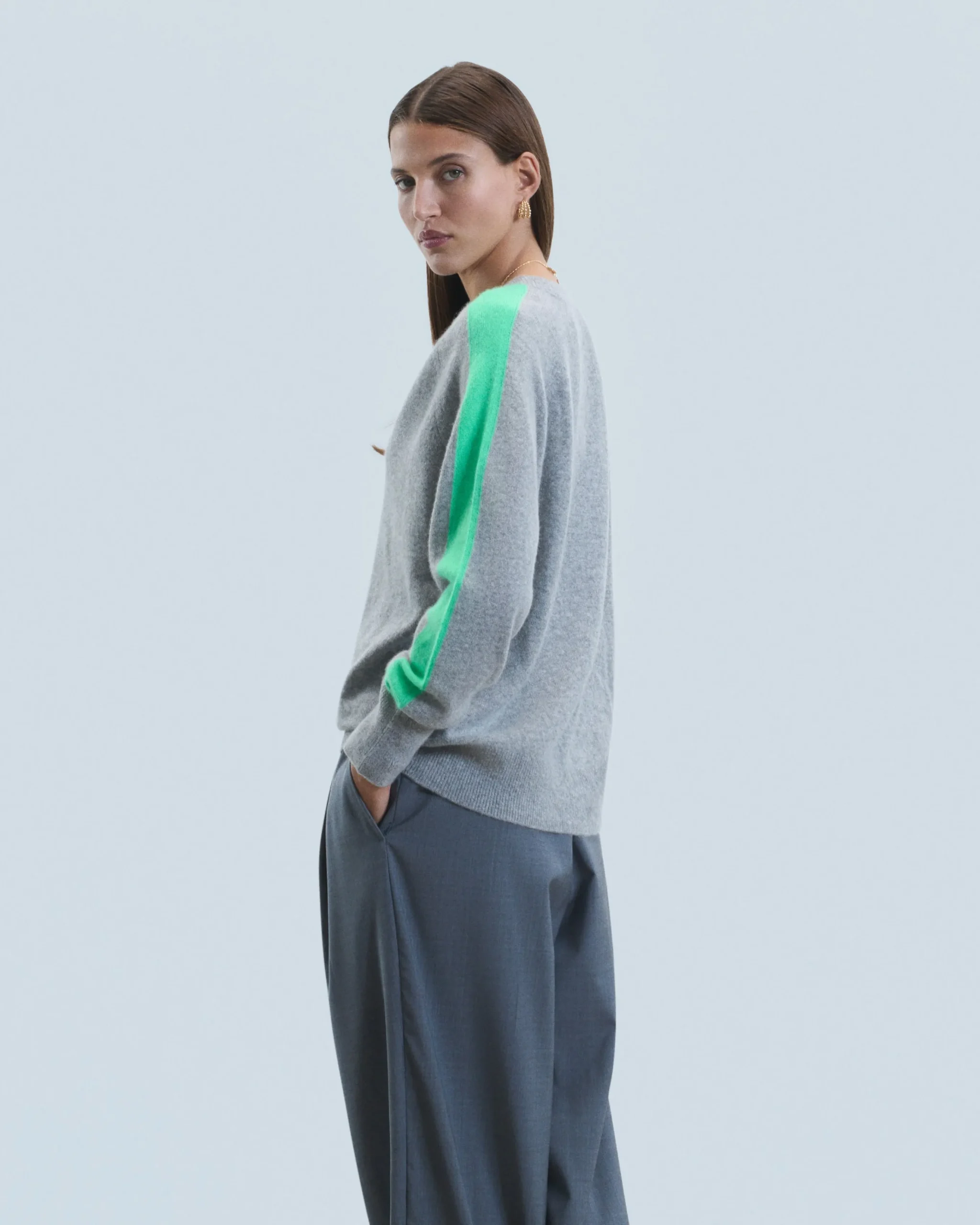 pull_col_v_oversize_bandes_bicolore_lger_3.webp Pull Col V Oversize Bandes Bicolore Léger^FROM FUTURE Best