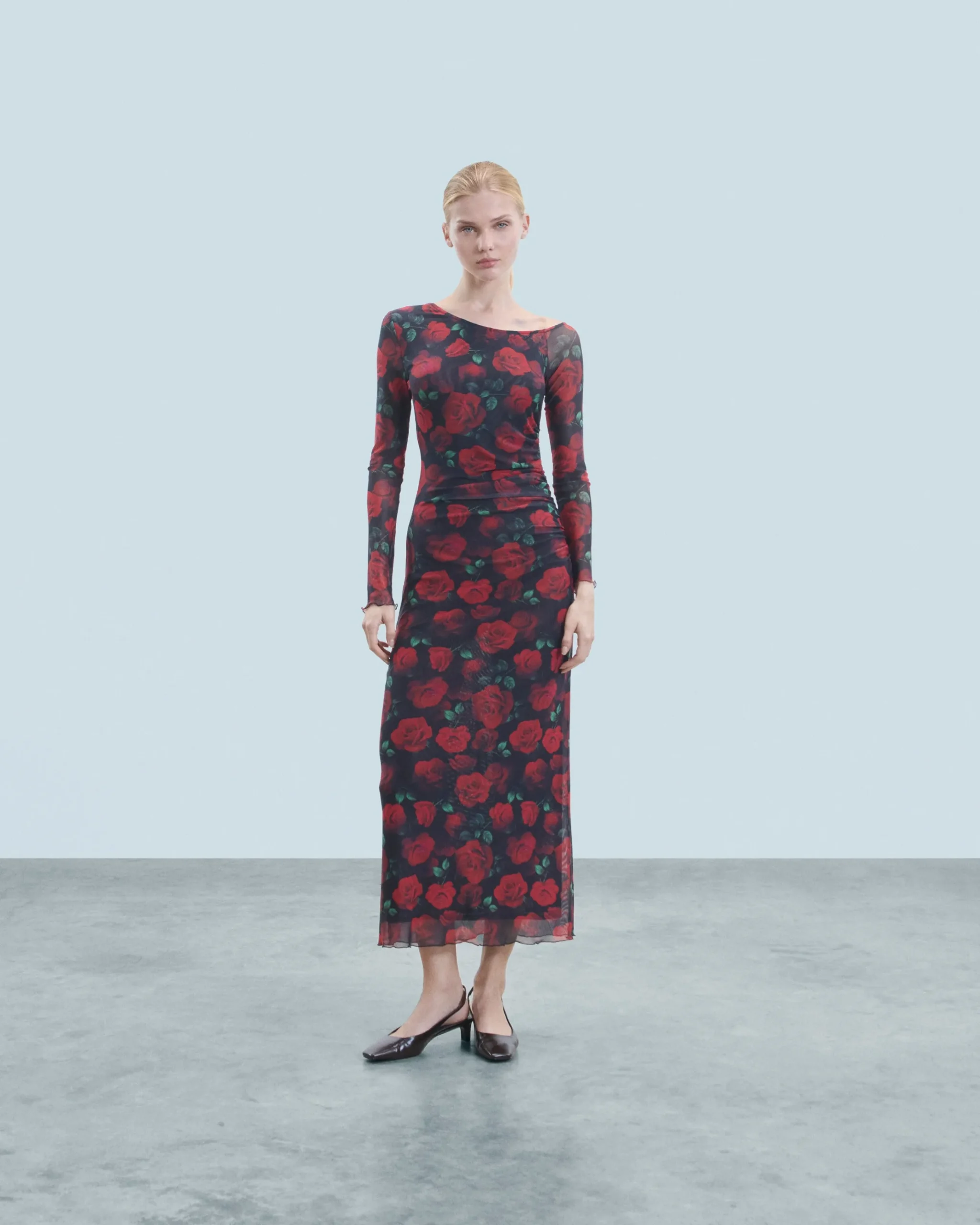 robe_longue_asymetrique_0.webp Robe Longue Asymetrique^FROM FUTURE Store
