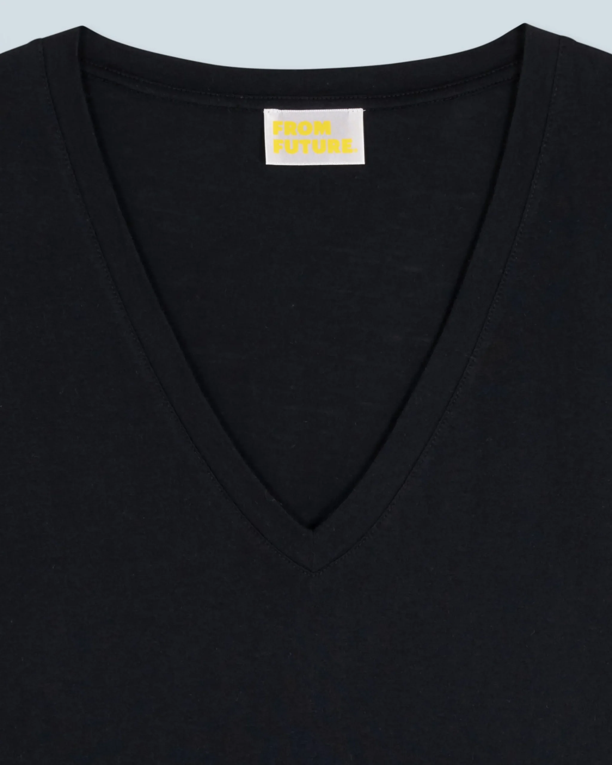 tshirt_col_v_supima_1-2.webp T-shirt Col V Supima^FROM FUTURE Clearance