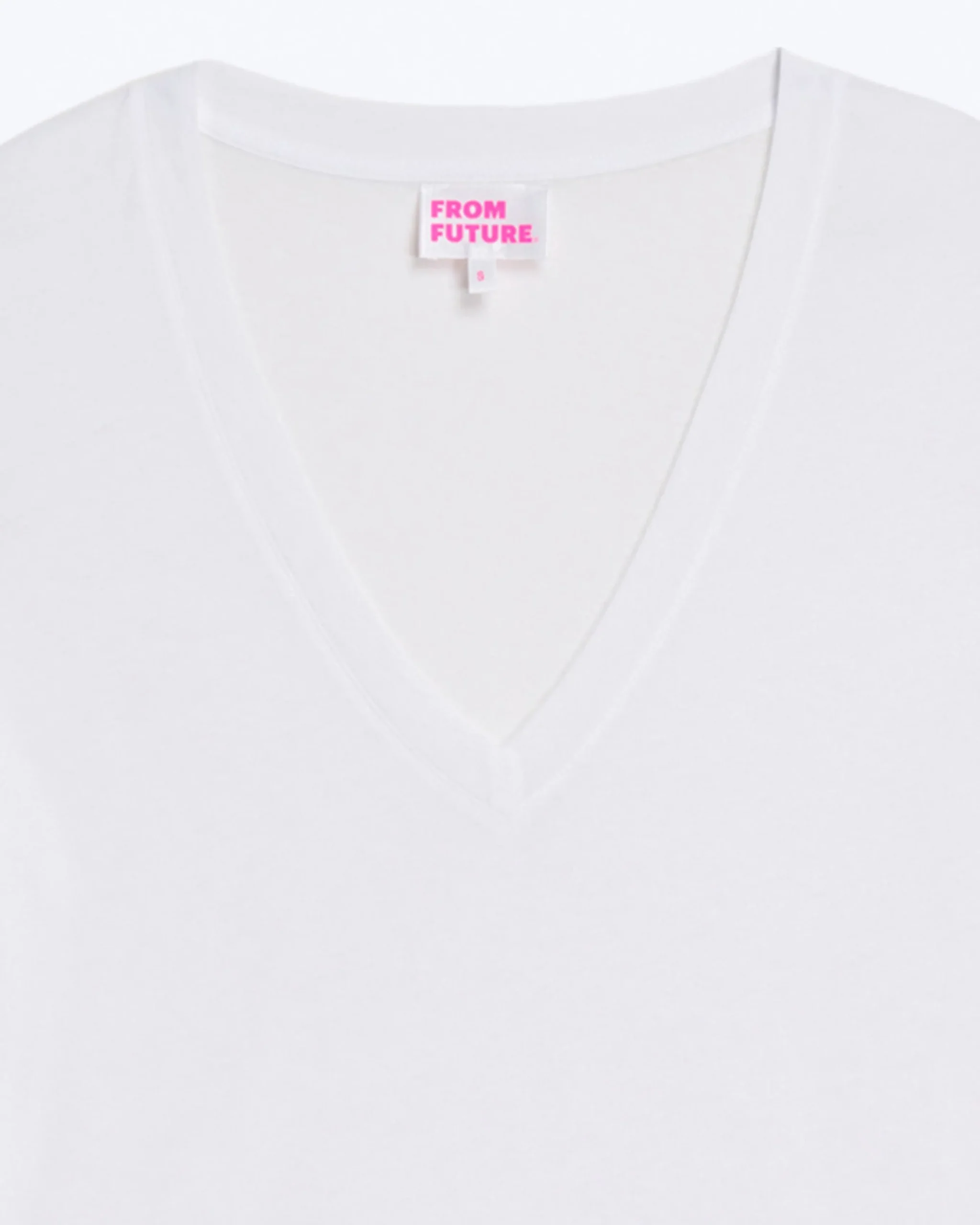 tshirt_col_v_supima_5.webp T-shirt Col V Supima^FROM FUTURE Online